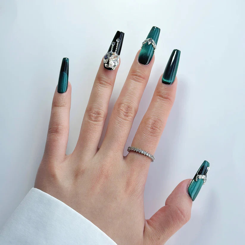 Midnight Beauty - Press on Nails