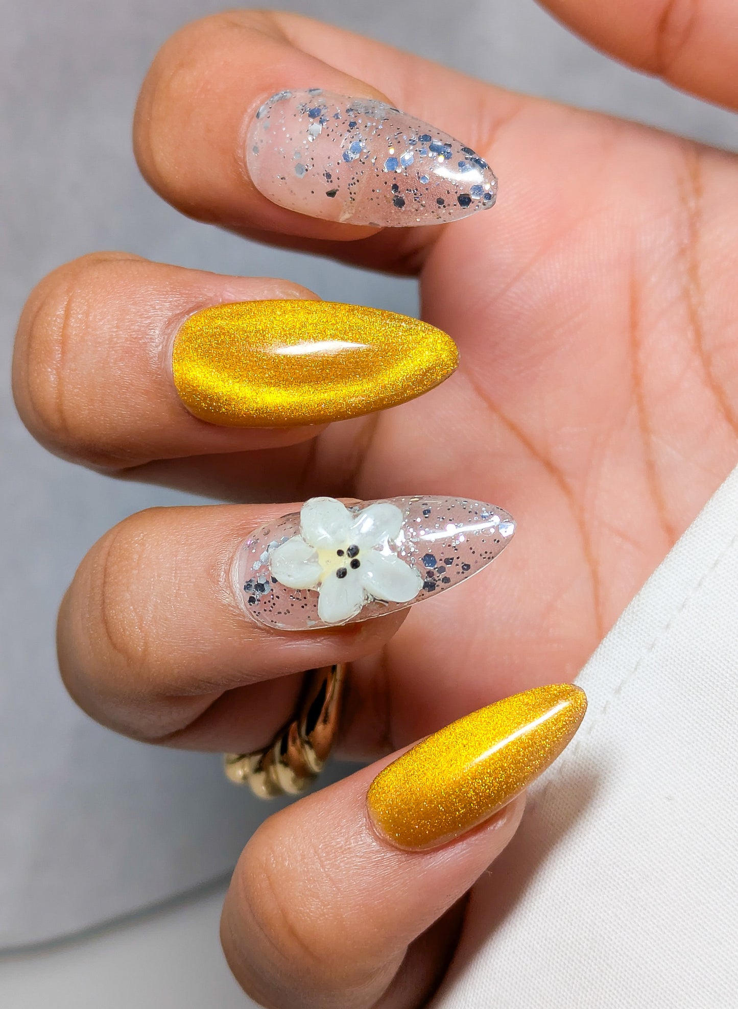 Golden Hour - Press on Nails