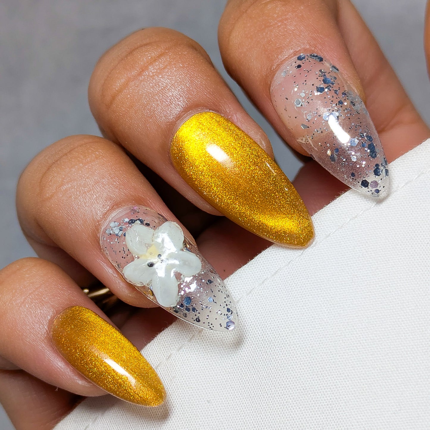 Golden Hour - Press on Nails