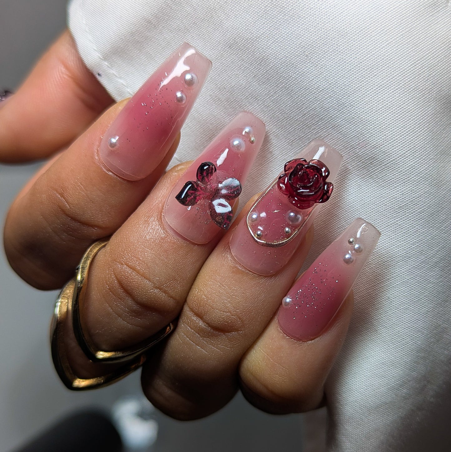 Red Rose Dreams - Press on Nails