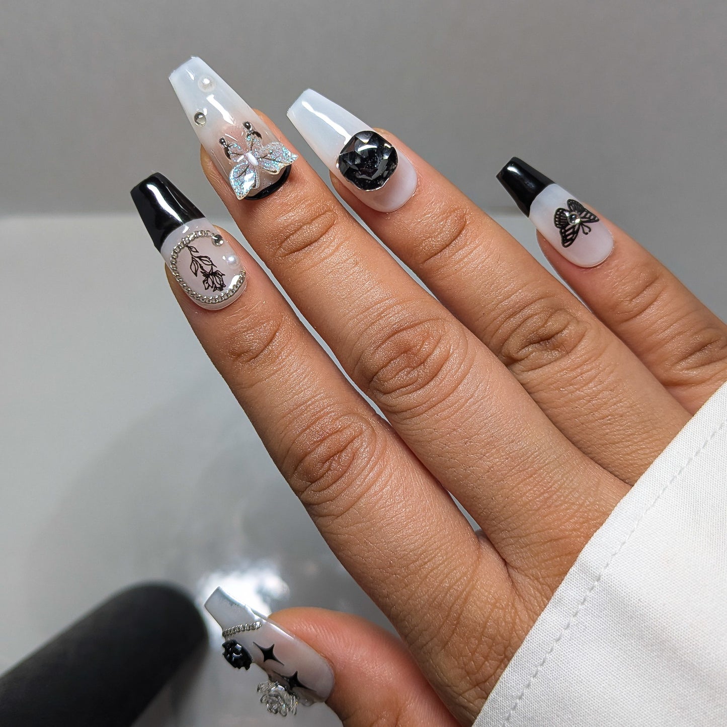 Black Rose - Press on Nails