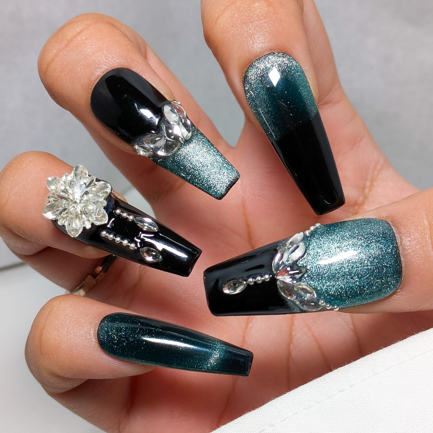 Midnight Beauty - Press on Nails