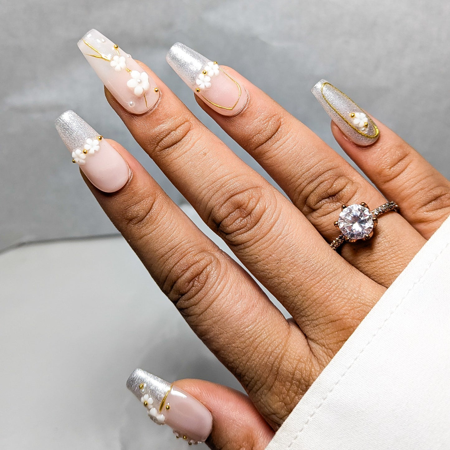 Silver valley flower - Press on Nails