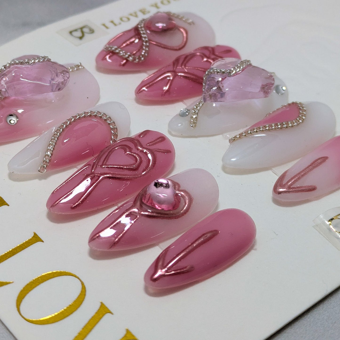 My Heart in chains - Press on Nails