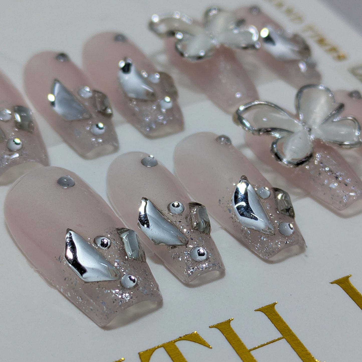 White Butterfly - Press on Nails