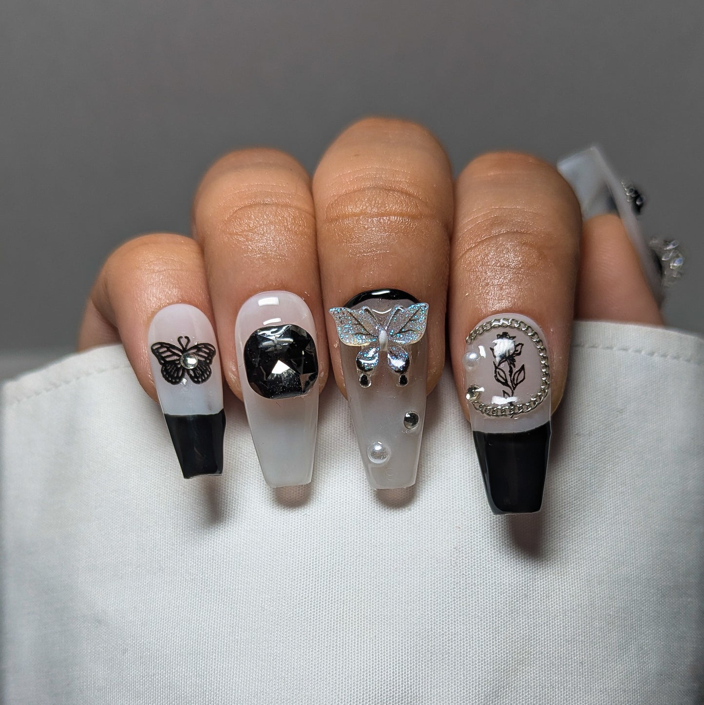 Black Rose - Press on Nails