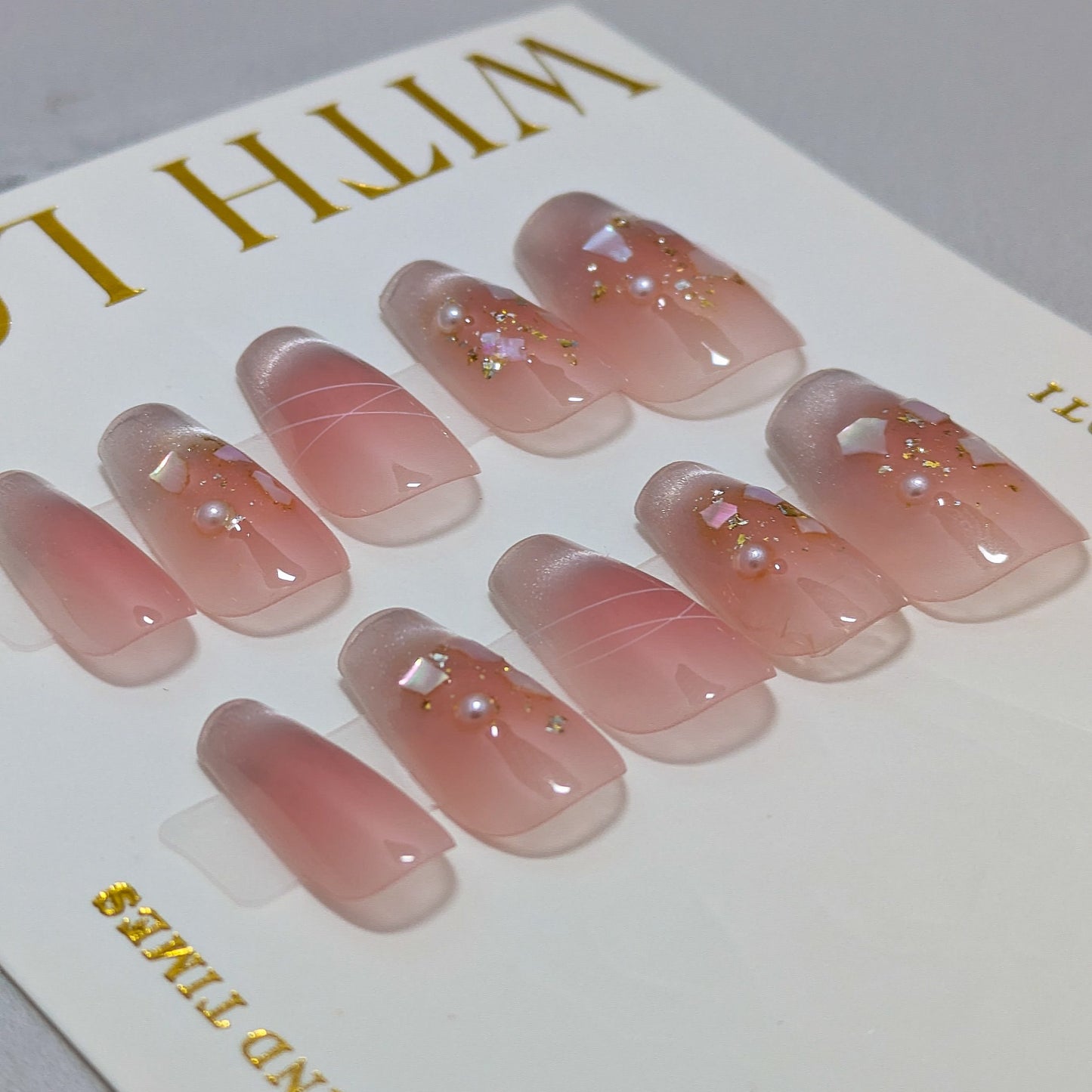 Blushing Crystals - Press on Nails