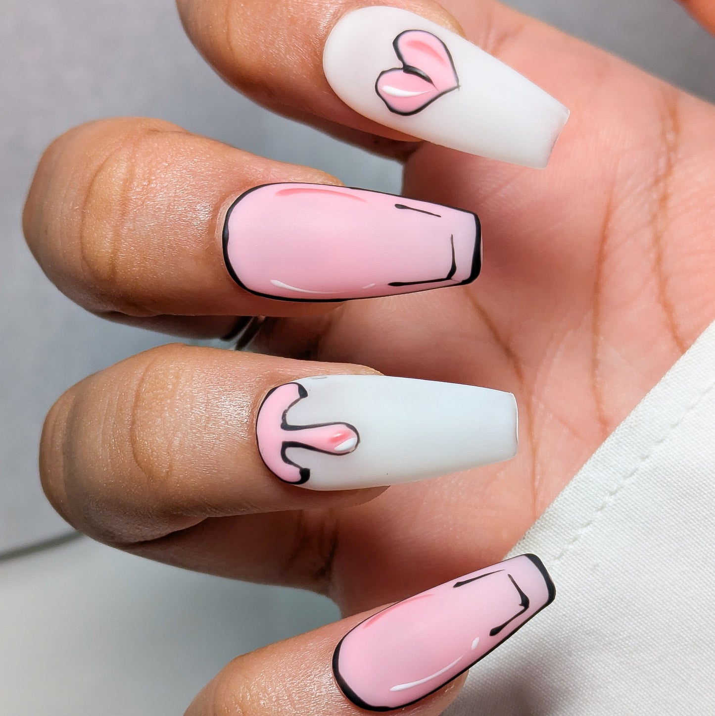 Cartoon Love - Press on Nails
