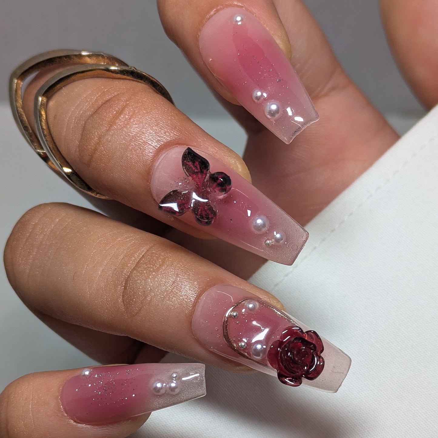 Red Rose Dreams - Press on Nails