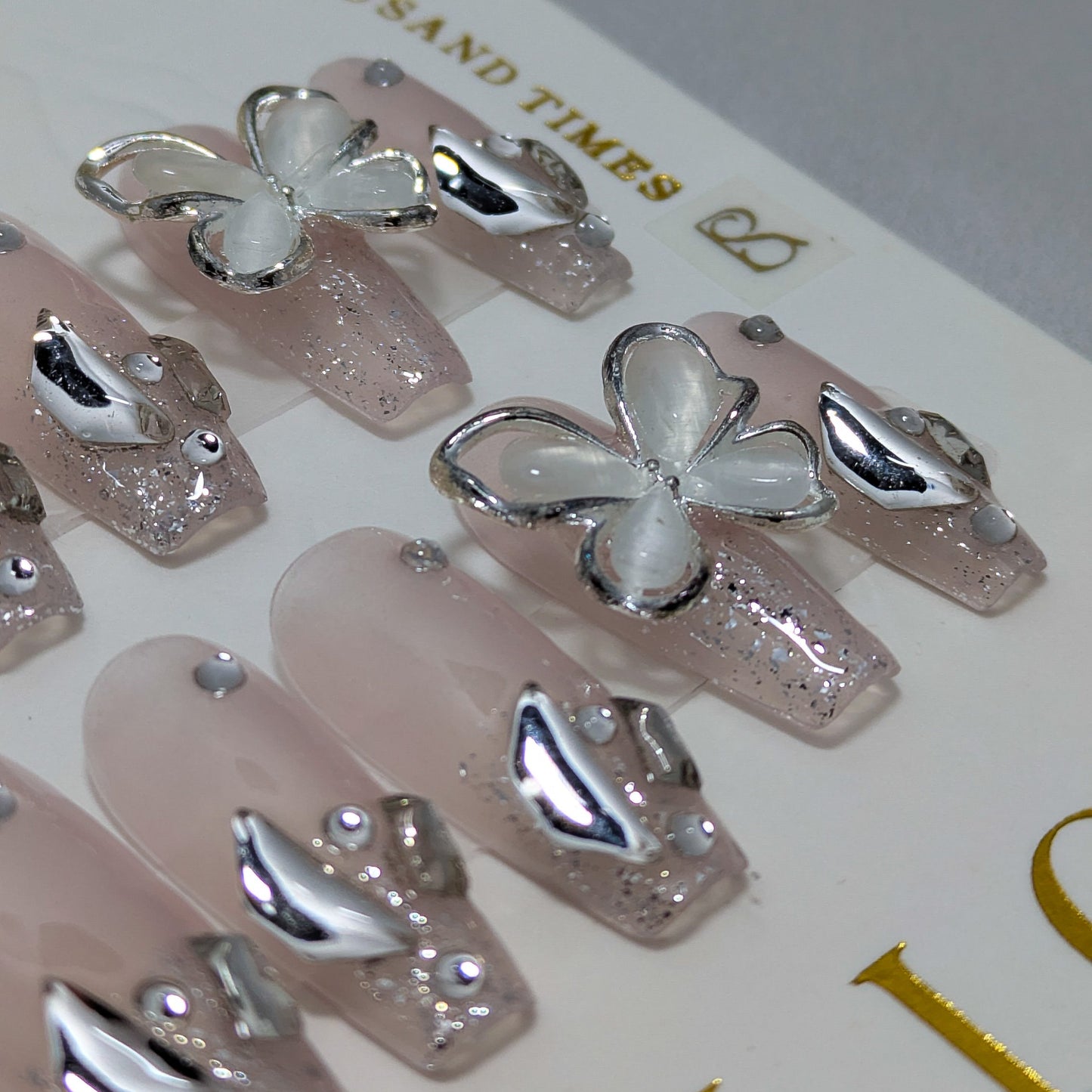 White Butterfly - Press on Nails