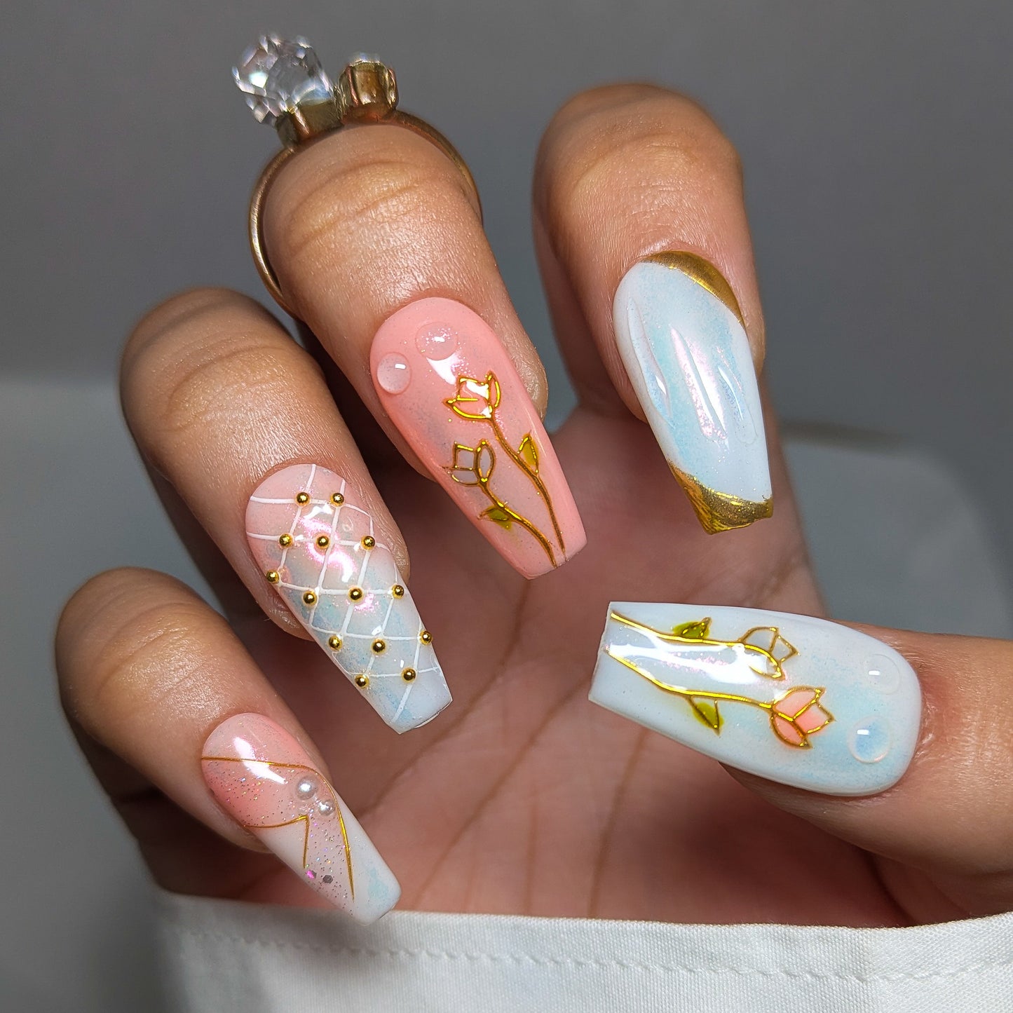 Shining Field - Press on Nails