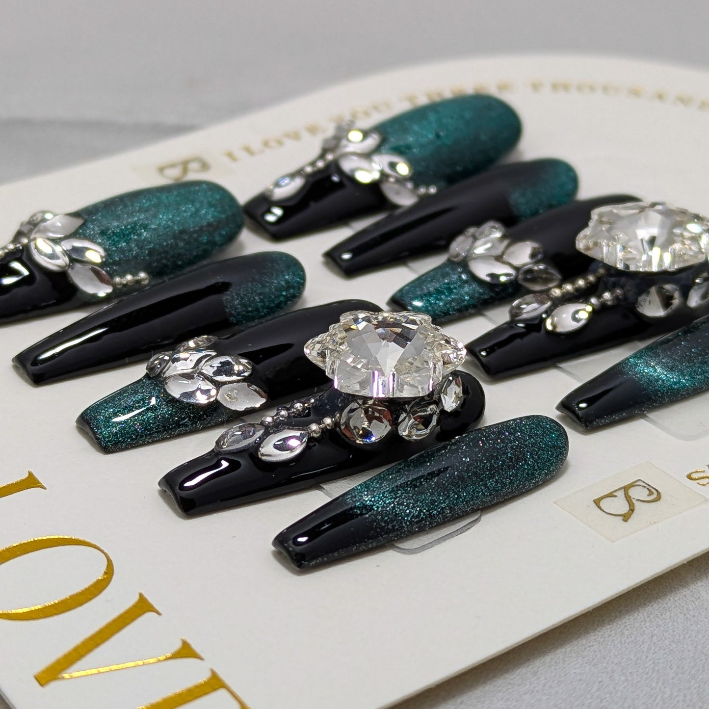 Midnight Beauty - Press on Nails