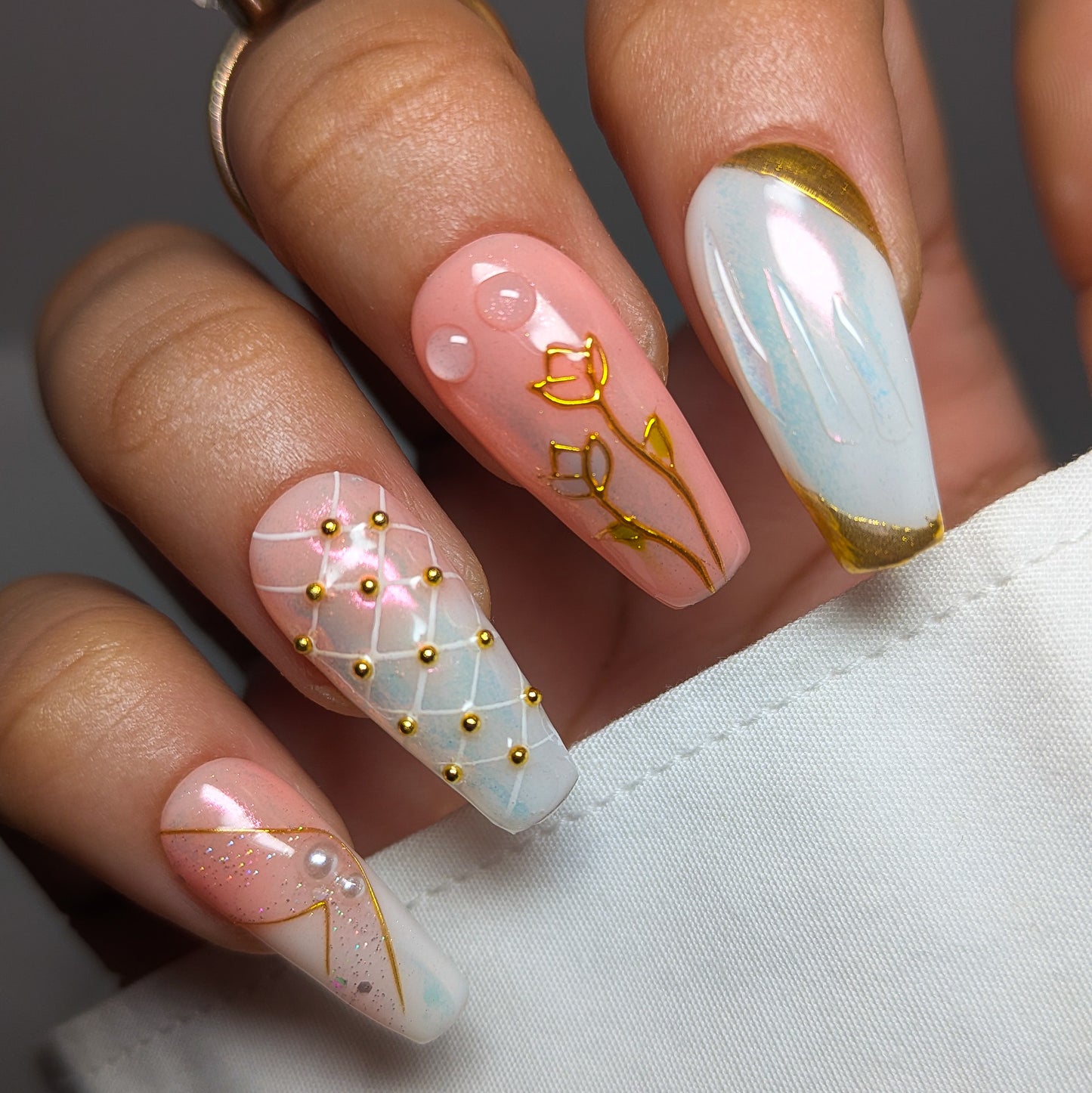 Shining Field - Press on Nails