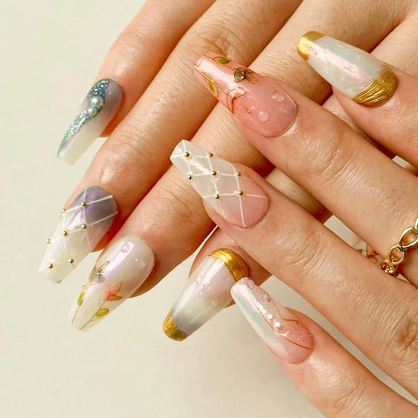 Shining Field  - Press on Nails