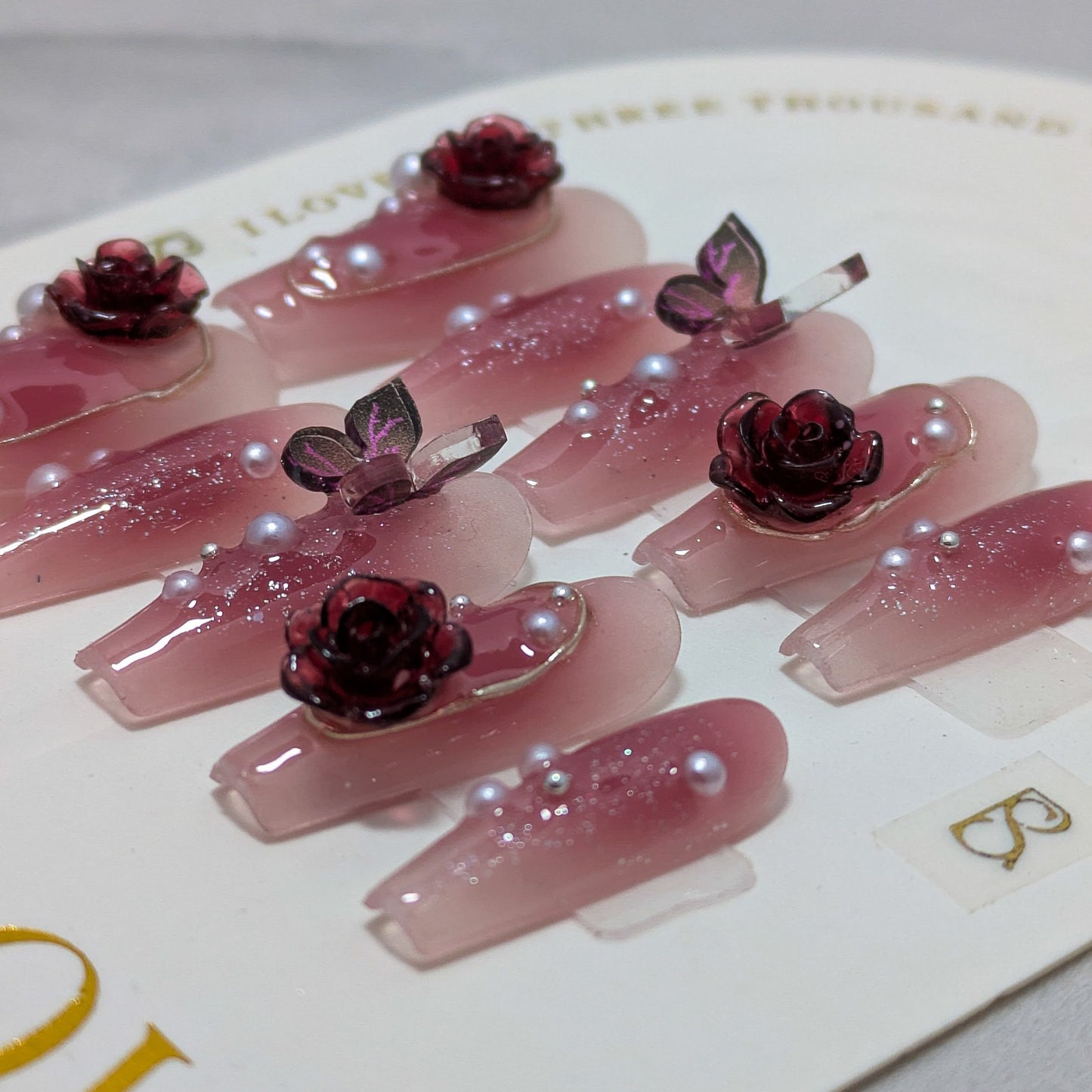 Red Rose Dreams - Press on Nails