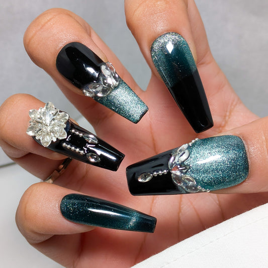 Midnight Beauty - Press on Nails
