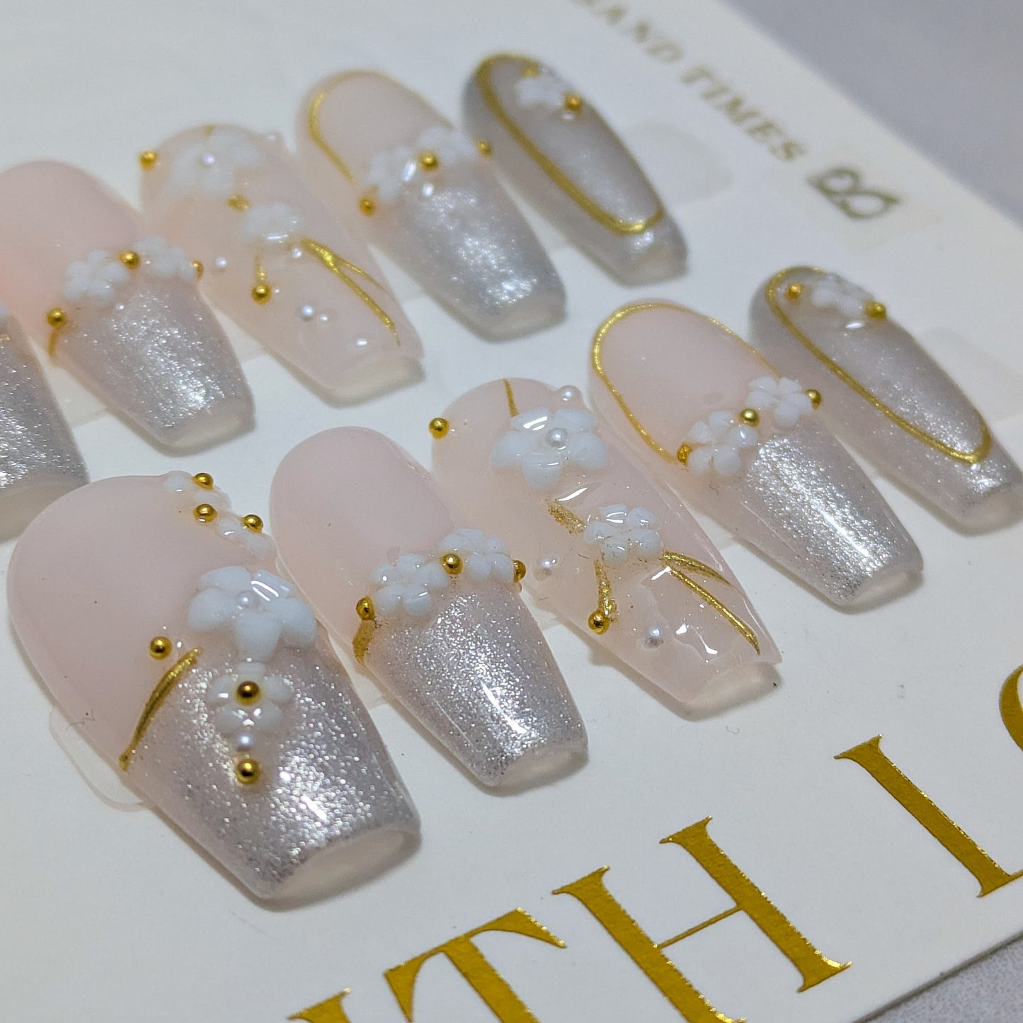 Silver valley flower - Press on Nails