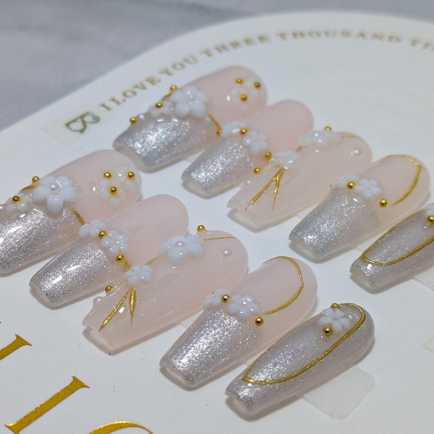 Silver valley flower - Press on Nails
