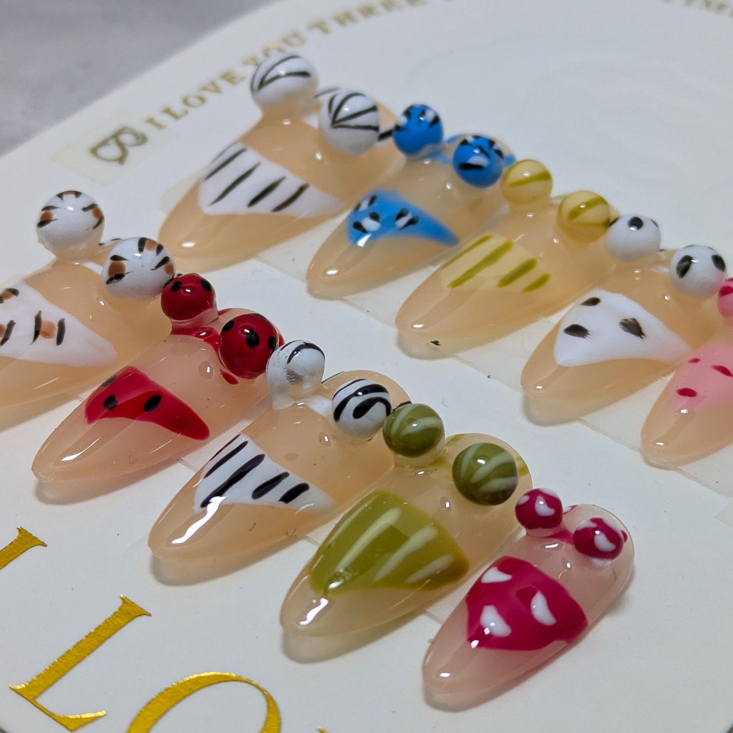Swimsuit Vacation  - Press on Nails